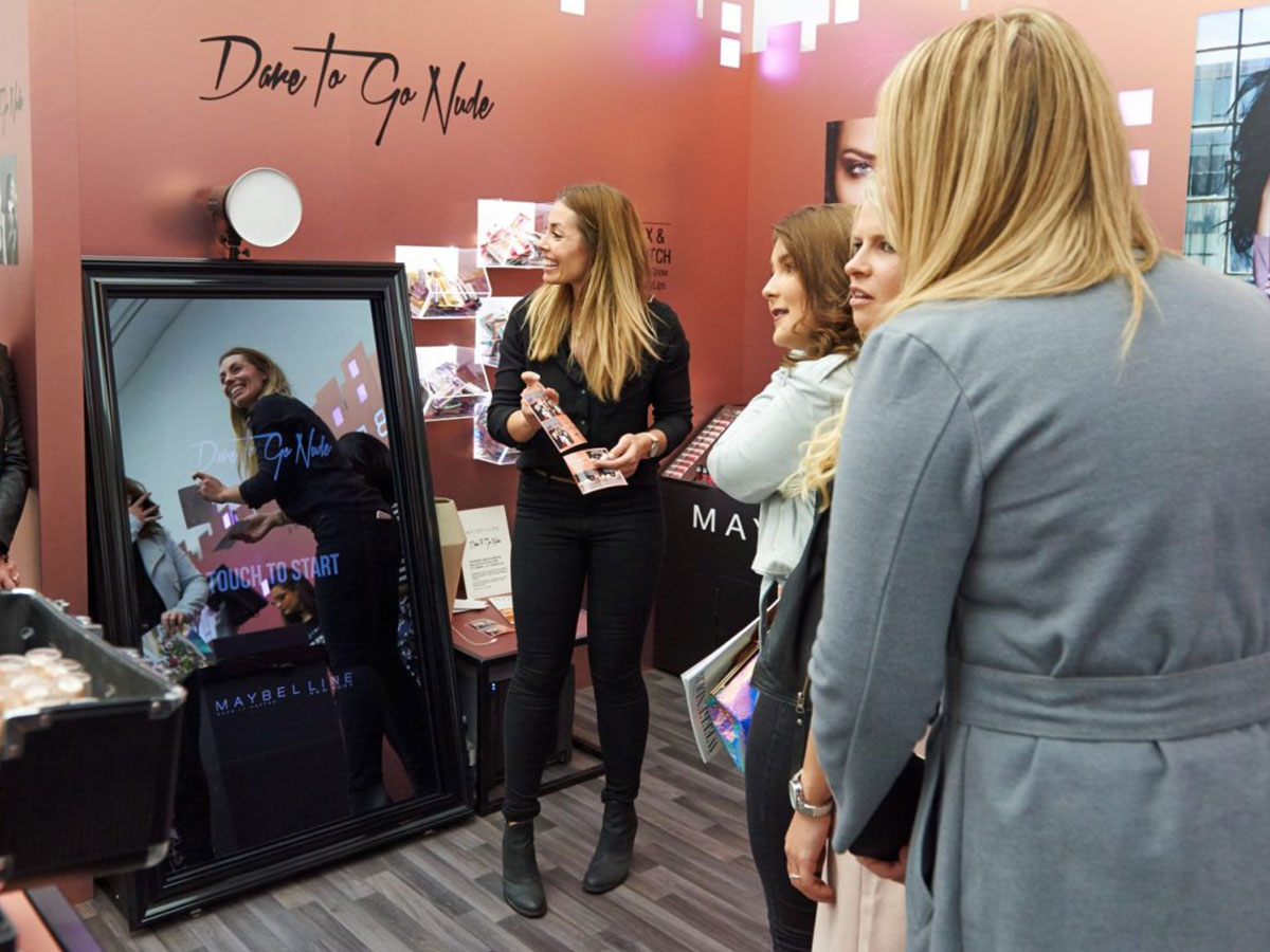 Mirror Booth
