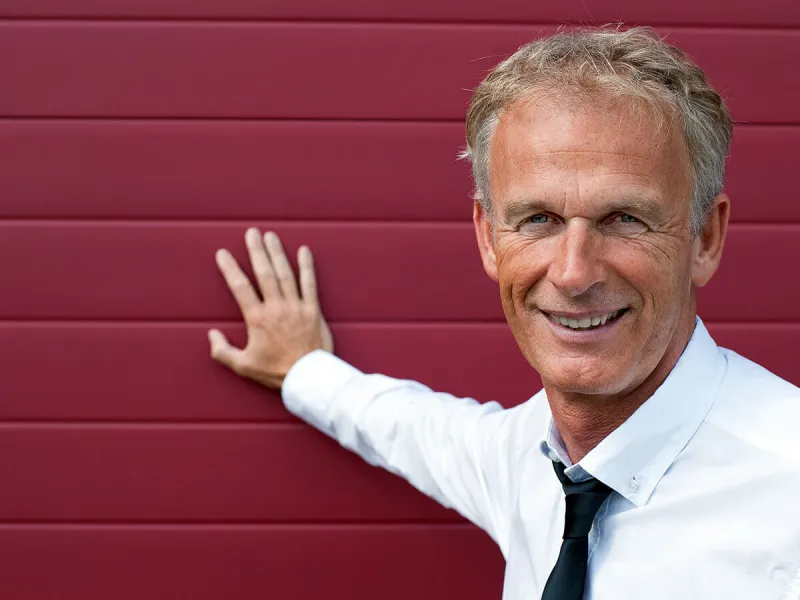 Cor Bakker vertaalt uw thema in muziek ( op maat)